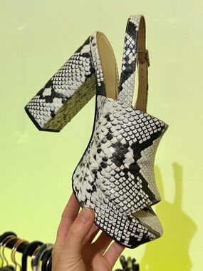 Guess Black & White Snake-Print Platform Slingback Platform Shoes